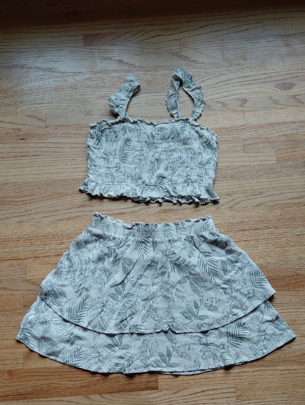 Paper Crane Cream Leaf-Print Mini Skirt Set
